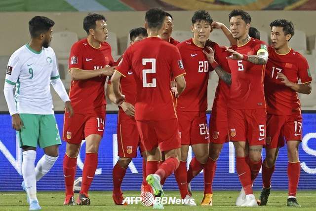 日本无遮羞调教屁股视频网站